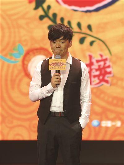 王寶強離婚案18日開庭 張起淮律師稱王寶強曾收馬蓉威脅警告