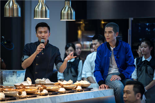 美食綜藝鋒味餐廳成話題引爆點 明星效應帶動社會關注