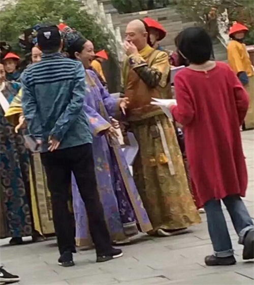 如懿傳照路透照霍建華留胡子宮中漫步 如懿傳什么時候播出