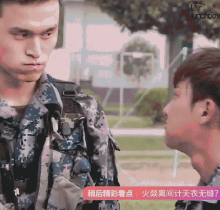 真正男子漢2直升機滑降黃子韜恐高 楊冪挑戰高空倒滑變身神槍手