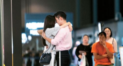 漂亮的她迪麗熱巴盛一倫擁抱熱吻 電視劇什么時候播出