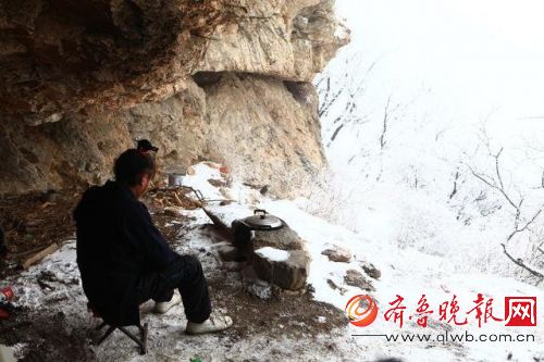 王一空隱居嵩山修道 28歲清苦貧乏與世隔絕