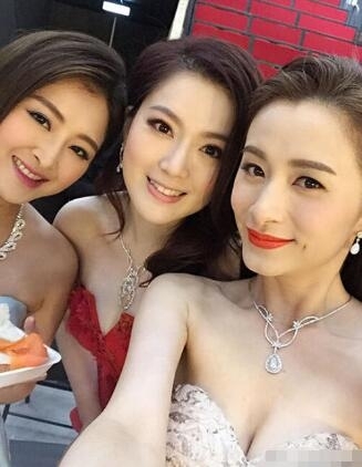 女星