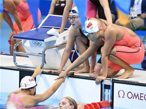 里约奥运会女子4x100米混合泳接力中国队赛后傅园慧采访视频