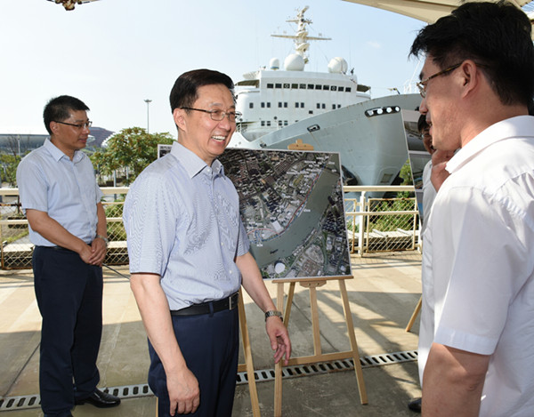 上海市委书记韩正调研时强调 黄浦江两岸公告空间将在明年年底开放