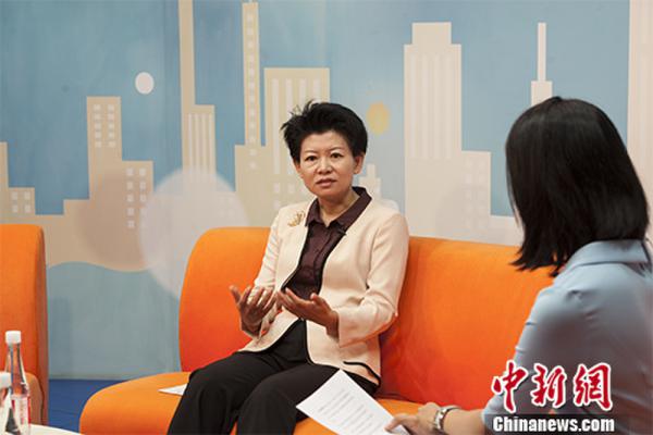 冀晓青谈乌海未来发展:打造沙漠葡萄酒文化交流中心