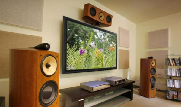 传统家庭影院