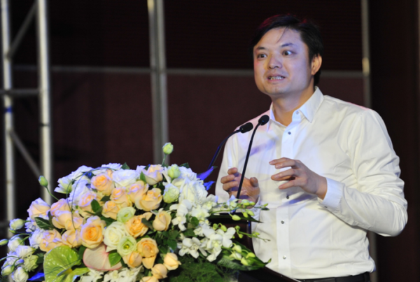 (金一文化董事长钟葱)