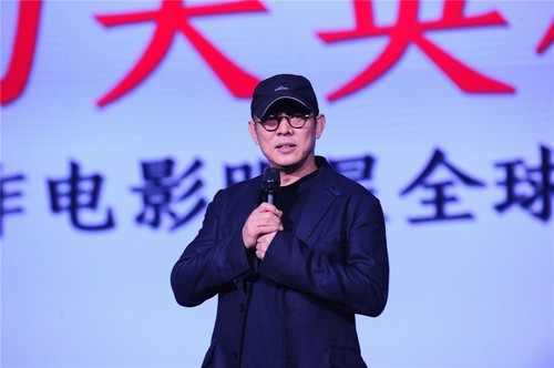 李連杰頭發花白 傳李連杰面臨癱瘓是怎么回事