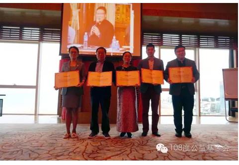 公益捐赠,让爱传递温暖的力量