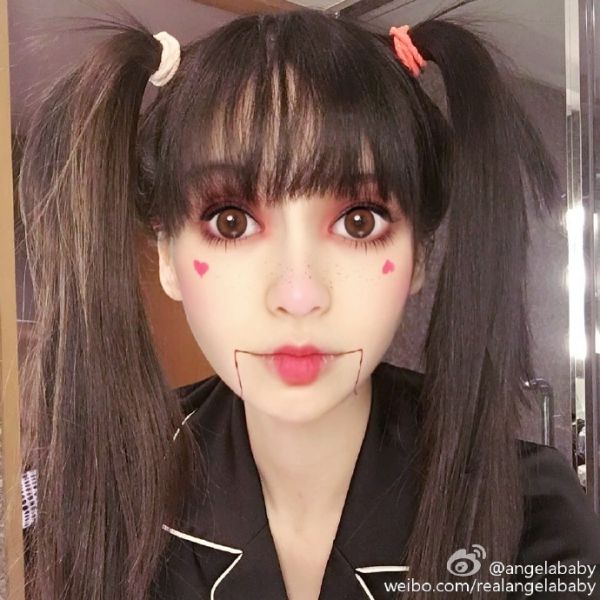 baby曬萬圣節(jié)妝容 雙馬尾少女撞臉范冰冰