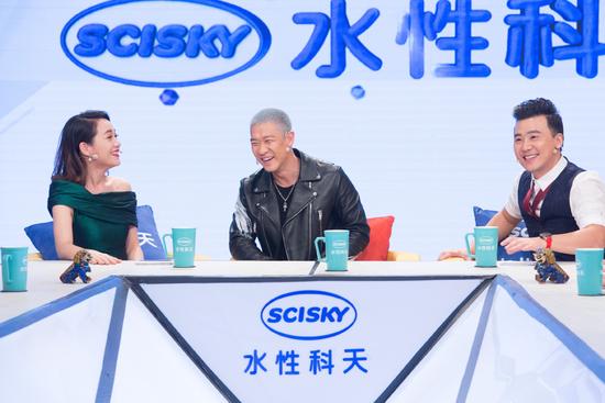 曝曹云金豪宅內(nèi)景 百變吧星居曹云金公開征婚私房曝光