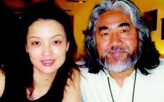 張紀中離婚戰火升級 曝張紀中帶人大鬧樊馨蔓手機被搶