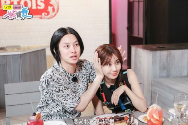 如果愛第三季錦鯉夫婦花絮曝光 金希澈李菲兒撒狗糧