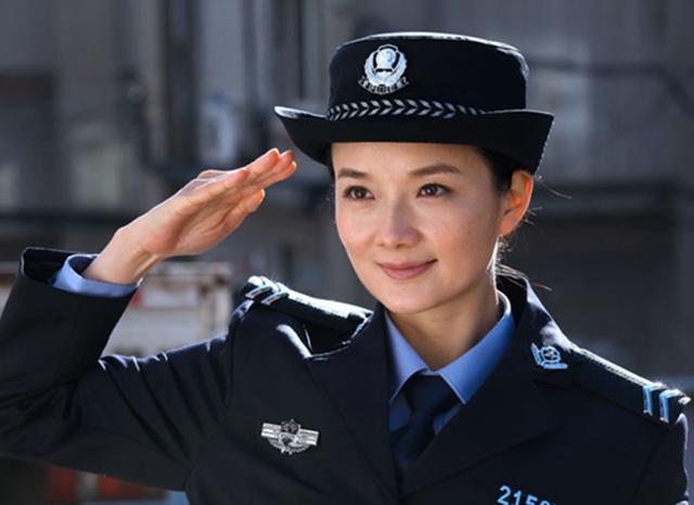 李梅可《穿警服》央八热播 时代女警的花样人生