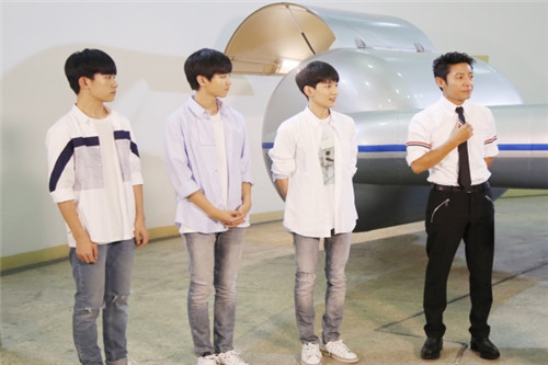挑戰不可能2TFBOYS挑戰登月訓練 王力宏撒貝寧被自行車凌空飛越