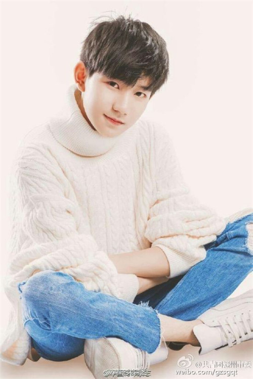 王源16歲生日見面會主題是什么 TFBOYS王源獻唱長大以后的世界