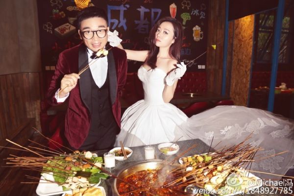 張靚穎馮軻婚禮請柬曝光 張靚穎媽媽沒收到邀請還要打官司?