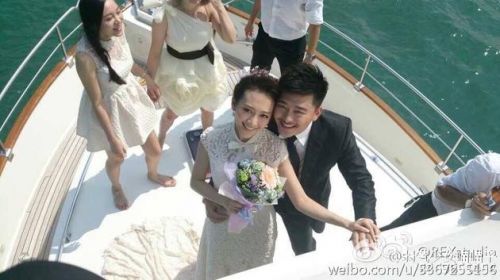 王鷗婚史婚紗照疑曝光 疑似王鷗前夫張戈個人資料微博