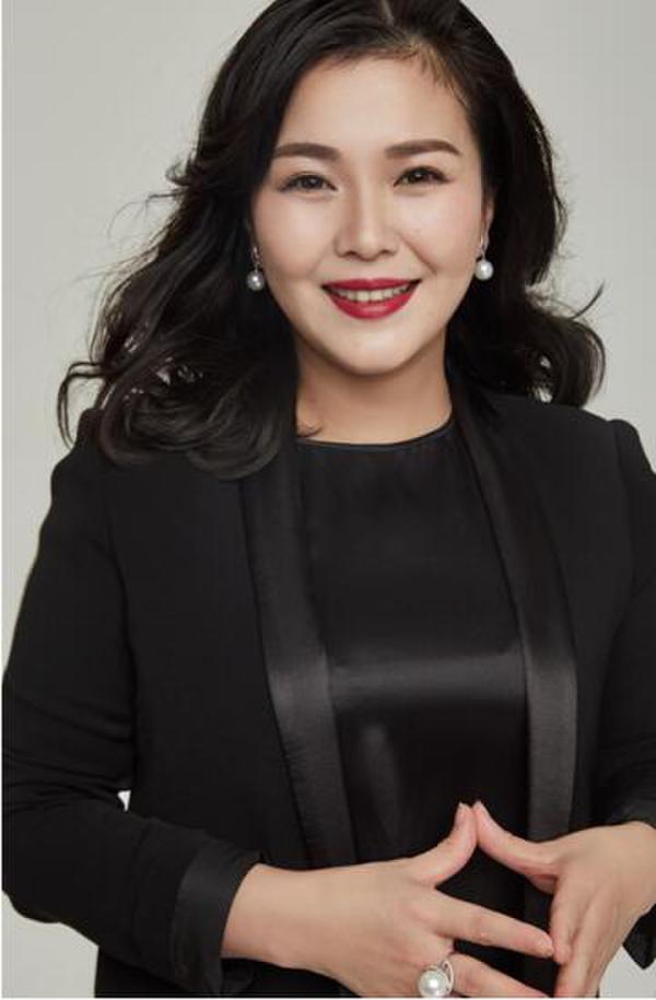 黄小玲:从"只属于你"到" loti x ",打造时尚全产业梦想