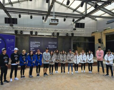 runningman最新錄制劇照曝光 Twice女團釜山錄制劇照