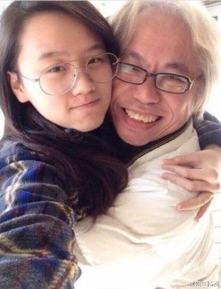 爺孫戀李坤城林靖恩竟然是因為這個在一起  娛樂圈因為這個在一起的很多