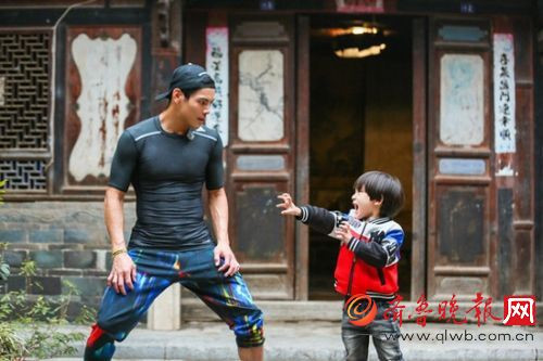 爸爸去哪兒4回應董力阿拉蕾組遭斷章取義 黃致列下臺向佐加盟