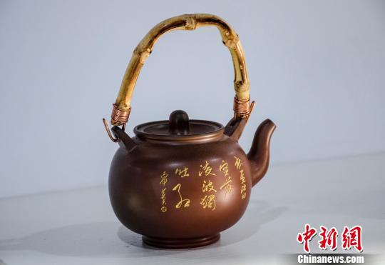 “新生”作品展。　翟李强 摄