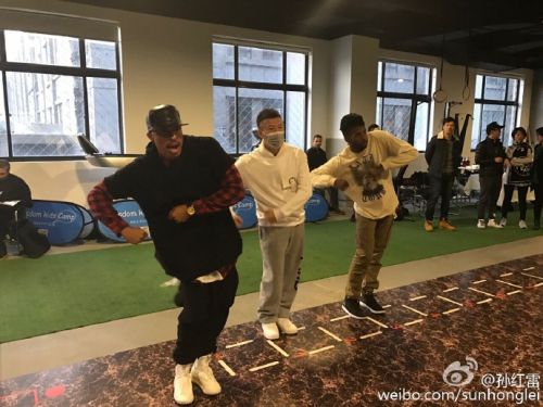 孫紅雷練習街舞 自黑：長得動人心魄