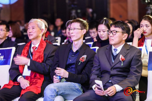 中国政法大学教授张楚、e签宝VP程亮、顶新国际博士CIO魏嘉德