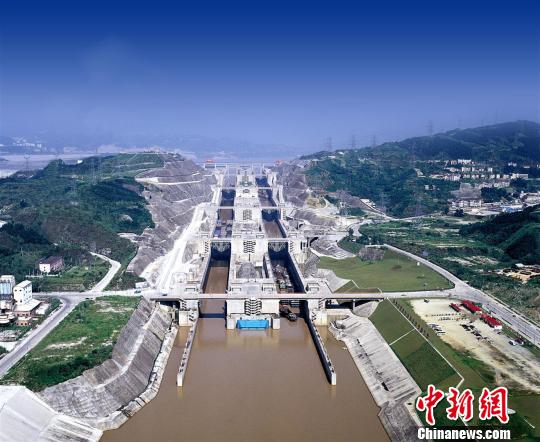 三峡双线五级船闸 林海 摄