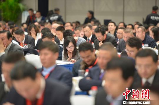 浙商总会年会现场　李晨韵　摄