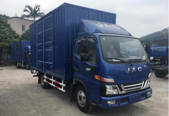 【江铃凯运热点稿12】江铃凯运遇上江淮骏铃 轻卡界双雄较量576.png