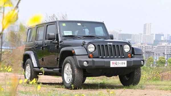 jeep牧馬人二手車報價(牧馬人二手車價格及圖片)