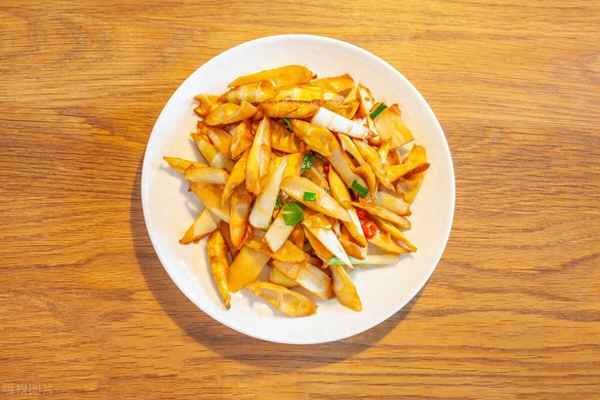 三種人不宜吃冬筍-冬筍炒肉正宗做法