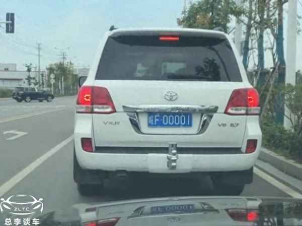 車牌00001一般是誰的_車牌000001是哪里的車
