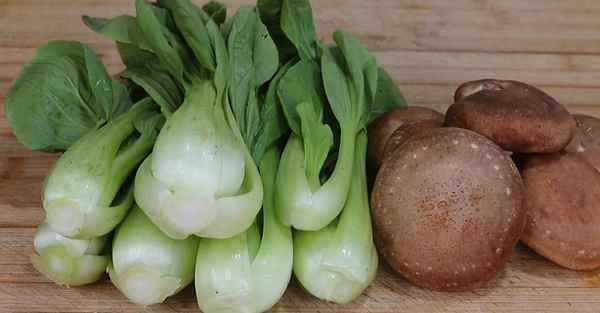 香菇和青菜可以一起吃嗎、香菇和青菜可以一起煮湯嗎