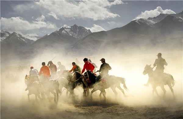 少数民族特色文化-少数民族特色文化挖掘不深