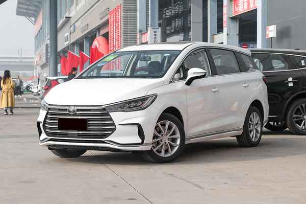 比亞迪宋MAX車型介紹;比亞迪宋max最新款怎么樣