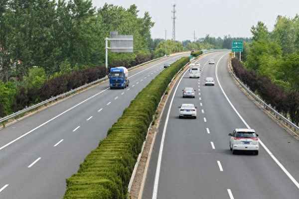 高速全程跑80會扣分嗎-為什么限速40開80都沒事