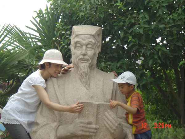 七月的翻译和原文(《七月》的翻译)