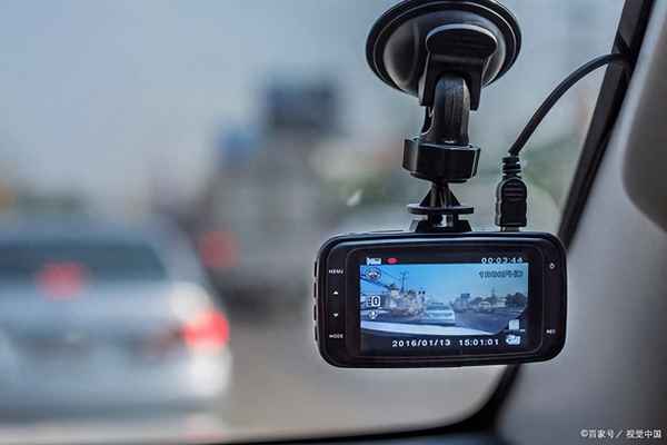自己裝行車記錄儀的步驟_自己安裝行車記錄儀