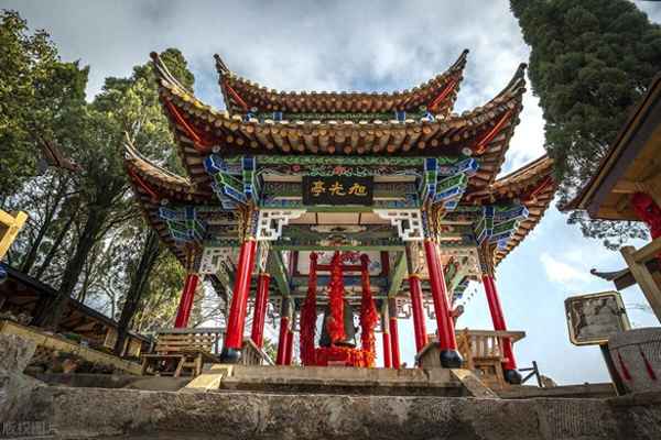 昆明圓通山風景區;昆明圓通山風景區簡介