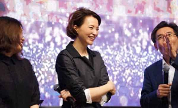 撒貝寧和董卿同居六年嗎_趙忠祥看董卿下半部是真的嗎