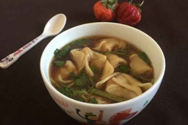 雞湯餛飩高清圖片(雞湯餛飩的做法大全竅門(mén))
