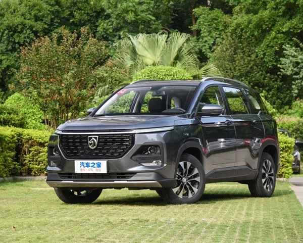 寶駿車型大全圖片價格6萬內-寶駿車型大全及價格表