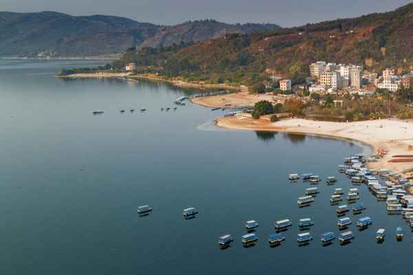 抚仙湖旅游景点门票多少钱;抚仙湖门票价格