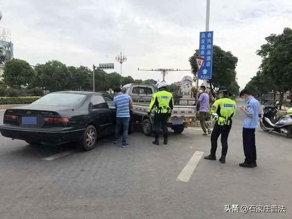 打122是當(dāng)?shù)貑?車被撞了打122還是110)