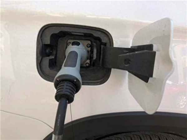 新能源汽車的三縱三橫是什么、新能源汽車的三縱三橫是什么意思