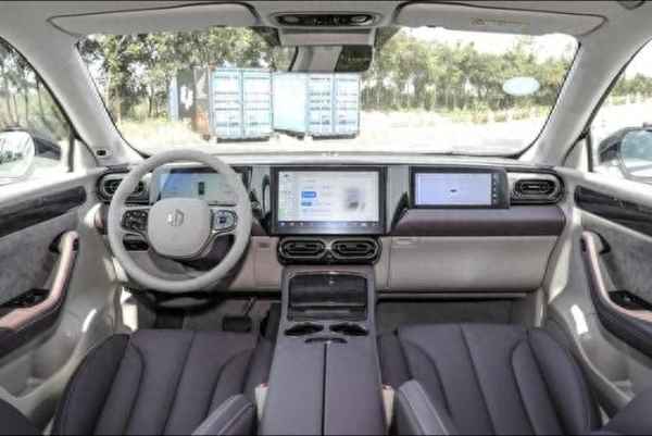 APA自動泊車使用方法,apa自動泊車好用嗎